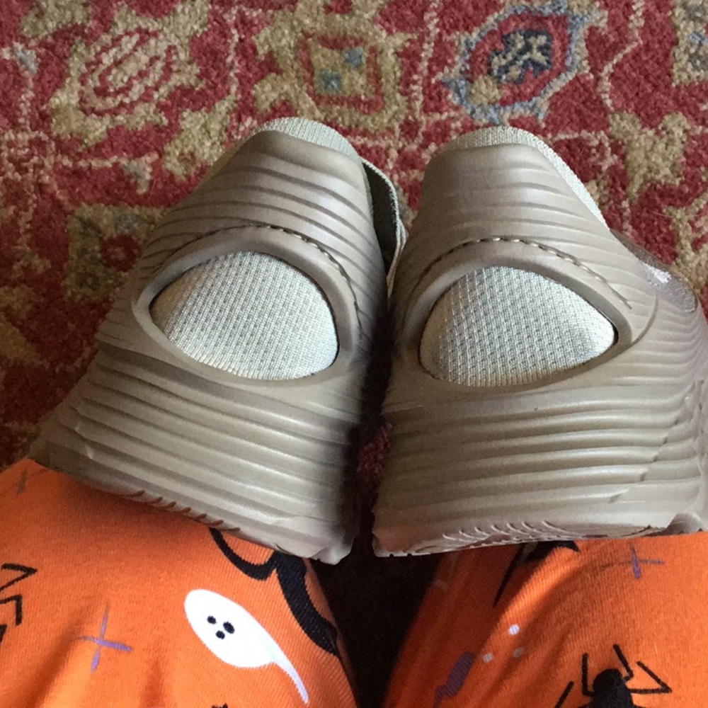 Hoka One One Slip-On Athletic Shoes in Light Gray with White Logo - Picture 7 of 11